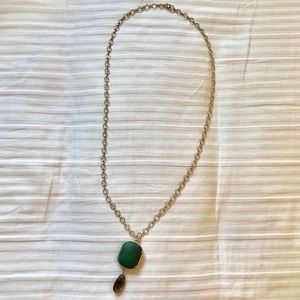 Vintage necklace with emerald green pendant